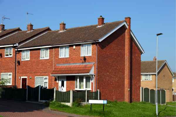 Can I Alter The Party Wall Surveyor? - A Crucial Guide From Faulkner Surveyors 3 Do you want to change the party wall surveyor you are using? Get the best results from Faulkners Lewes NOW!